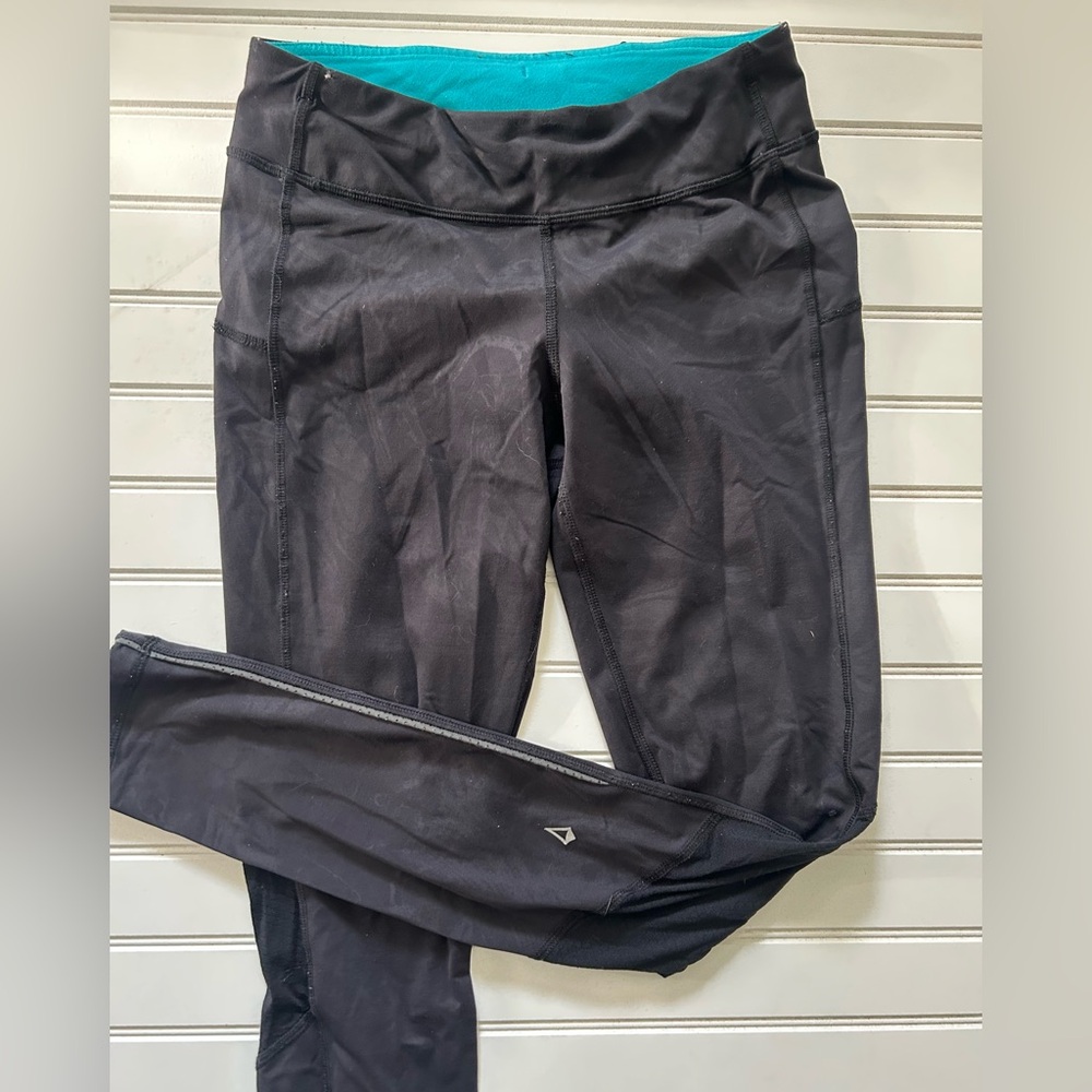 IVIVVA by LULULEMON girls size 12 black tech leggings